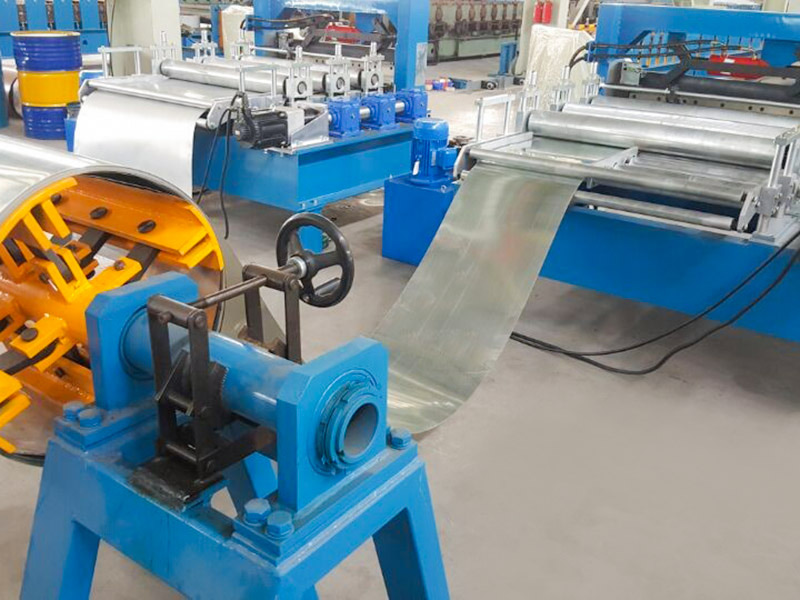 Enkel Coil Flatting og Cutting Machine